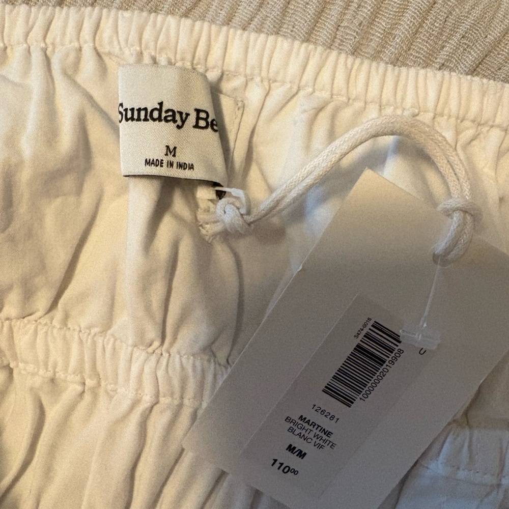 Aritzia white dress, size medium, new with tags - Picture 6 of 6
